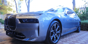 حفل الكشف عن سيارة BMW الفئة السابعة وXM في فلسطين