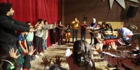 جمعية تيرو للفنون تنظم تدريبات للأطفال النازحين من الحرب في المسرح الوطني اللبناني