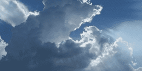 حالة الطقس: أجواء غائمة جزئيا