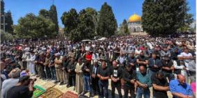 30 ألفا يؤدون صلاة الجمعة في المسجد الأقصى