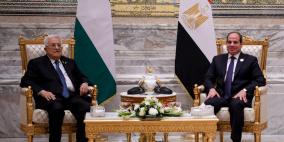 الرئيس يجتمع مع الرئيس المصري