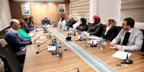 أبو زهري يناقش مع مديرة مكتب "اليونسكو" بفلسطين مشاريعها القادمة بالضفة وغزة