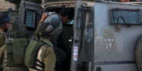 الاحتلال يعتقل 10 مواطنين من محافظة الخليل