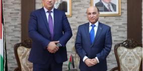 وزير النقل والمواصلات يستقبل قائد جهاز الارتباط العسكري لتعزيز التعاون المشترك