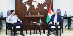 رئيس الوزراء يلتقي مدير عام الدفاع المدني ويشيد بجهود الجهاز في مواجهة حالات الطوارئ وحماية الأرواح