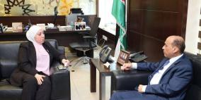 وزير النقل الفلسطيني يلتقي نظيرته الأردنية: تأكيد على عمق العلاقات وتوسيع آفاق التعاون المشترك