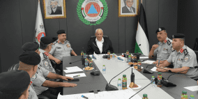 وزير الداخلية يلتقي مدير الدفاع المدني ويشيد بجاهزية الطواقم في ظل الأوضاع الاستثنائية