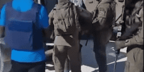 إسرائيل تعتقل موظفا أمميا في معبر كرم أبو سالم