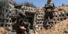 جيش الاحتلال يزعم القضاء على 5 مسلحين خرجوا من نفق في رفح