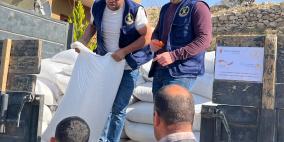 الإغاثة الزراعية تسلّم 15 طنًّا من البذور لتعزيز صمود 125 مزارعًا في مسافر يطا