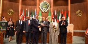 الجامعة العربية ووزراء الإعلام العرب يكرمون الوزير عساف تقديرا للمكانة المهمة التي وصل إليها الإعلام الرسمي