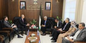 برهم يبحث مع ممثل كندا تعزيز الشراكة الأكاديمية والتعليمية بين البلدين