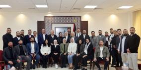 الرئيس يستقبل وفد سكرتاريا الشبيبة الفتحاوية