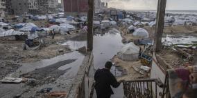 غزة: شهيد في قصف وإطلاق نار و16 وفاة جراء المنخفض الجوي