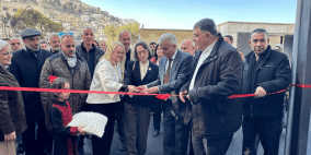 برهم يفتتح مدرسة محمود درويش في نابلس ويتفقد عدداً من مدارس المحافظة