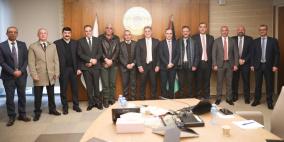 سلطة النقد واتحاد الغرف التجارية الصناعية يناقشان التطورات الاقتصادية وآليات دعم القطاع الخاص