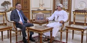 السفير الرويضي يطلع وزير المكتب السلطاني على تطورات الأوضاع الفلسطينية