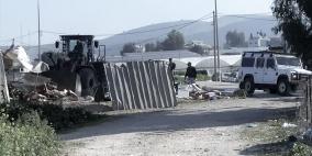 الاحتلال يهدم محلا تجاريا وأسوارا في سلوان جنوب القدس