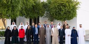 رئيس الإمارات يستقبل وفد المشاركين في الاجتماع العربي للقيادات الشابة 