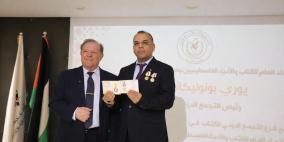 التجمُّع الدولي لاتحادات الكتّاب يكرّم الشاعر مراد السوداني بوسام الجَدَارة ووسام اتحاد الكتاب السوفييت