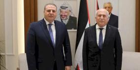  وزير الاقتصاد يبحث مع السفير الأردني تعزيز التعاون الاقتصادي ومتابعة مخرجات اللجنة المشتركة