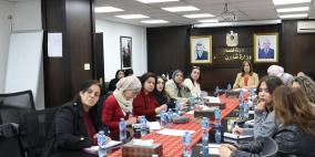 الخليلي تترأس اجتماعاً طارئاً للجنة الوطنية لمناهضة العنف لبحث تداعيات جريمة قتل الشابة جوسيان