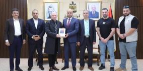 الدكتور حمايل يستقبل الشاعر الروسي فاديم تيريوخن المنسق العام لرابطة اتحادات كتاب البريكس
