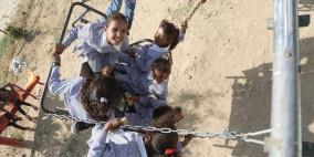 غرف صفية تتحدى الاحتلال