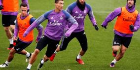 لاعبو ريال مدريد لرونالدو وبنزيمة: نحن معكما حتى الموت