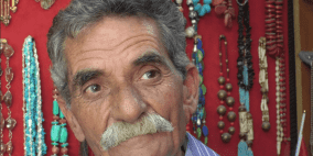 بلدة قديمة بتجاعيدها