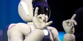 لأول مرة فى العالم روبوت يعمل كطبيب أسنان