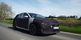هيونداي تختبر الطراز i30 N النموذجي عالي الأداء على طرقات بالغة الصعوبة في بريطانيا