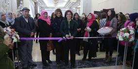 افتتاح المعرض الشتوي لمنتدى سيدات الآعمال في رام الله 