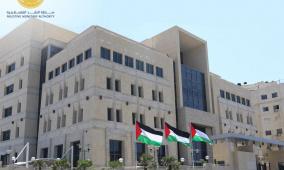 سلطة النقد توعز للبنوك بعدم خصم أقساط القروض من رواتب موظفي القطاع العام