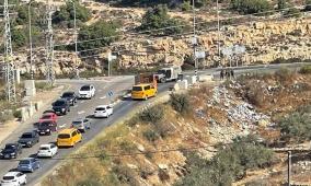 قوات الاحتلال تغلق بوابتي عطارة وعابود وتنصب حاجزا على مدخل عين سينيا شمال رام الله