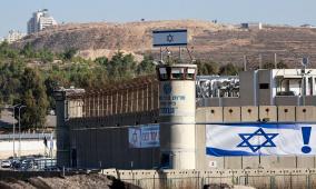 هيئة الأسرى: سجون الاحتلال تشهد أسوأ موجة برد في ظل حرمان المعتقلين من الأغطية والملابس