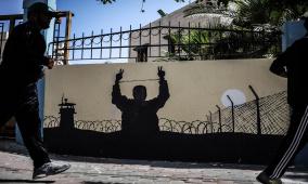 الاحتلال يرفض الاستئناف على قرار اعتقال 21 أسيرا إداريا