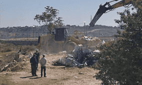 السلطات الإسرائيلية تهدم منزلا في عرابة البطوف داخل أراضي 48