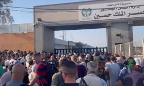 خاص| خيمة للآلاف ونظام حجز زمني.. ما حقيقة الأخبار المتداولة حول التغييرات على الجسر؟ 