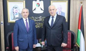 وزير الداخلية يلتقي سفير الجمهورية التركية لدى دولة فلسطين