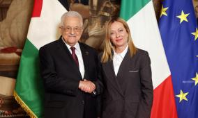 الرئيس عباس يجتمع مع رئيسة وزراء إيطاليا جورجيا ميلوني