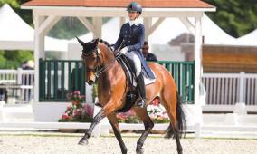 الفارسة الفلسطينية ديانا الشاعر تكتب تاريخاً جديداً للفروسية: تتولى رئاسة اللجنة الفنية الدولية للدريساج