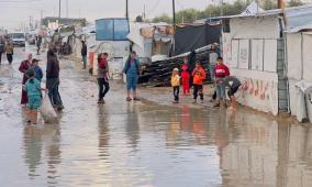 البرد القارس يودي بحياة رضيعة في خان يونس جنوب قطاع غزة