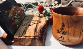 من “زعتر الخليل” إلى العالم... مشروع فلسطيني يحوّل خشب الزيتون إلى قصة صمود وهوية