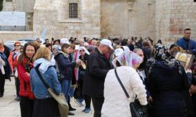قمصية: 280 ألف سائح أجنبي زاروا فلسطين خلال العام الجاري