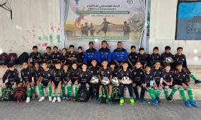 شاهد| افتتاح مركز "العنقاء" لتدريب كرة القدم للأطفال في غزة