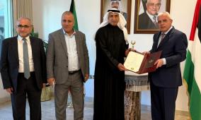 الرئيس يكرّم المدير العام السابق للصندوق العربي للإنماء الاقتصادي والاجتماعي