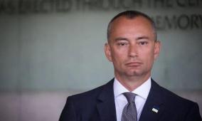 صحيفة: زيارة ملادينوف للمنطقة هدفت لتسوية أسماء لجنة التكنوقراط