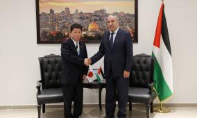 نائب الرئيس يستقبل وزير خارجية اليابان ويبحثان آخر المستجدات والتطورات