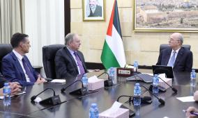 مصطفى يبحث مع مسؤولين أوروبيين تطورات الأوضاع وتلبية الاحتياجات الإغاثية والطارئة لأبناء شعبنا